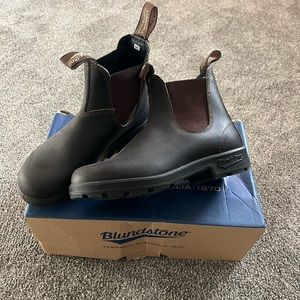Blundstone 500 New in Box